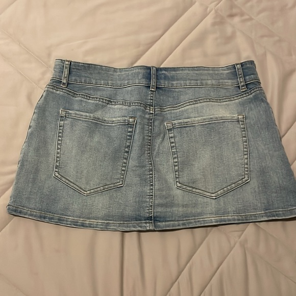 Jean Skirt - Picture 2 of 2